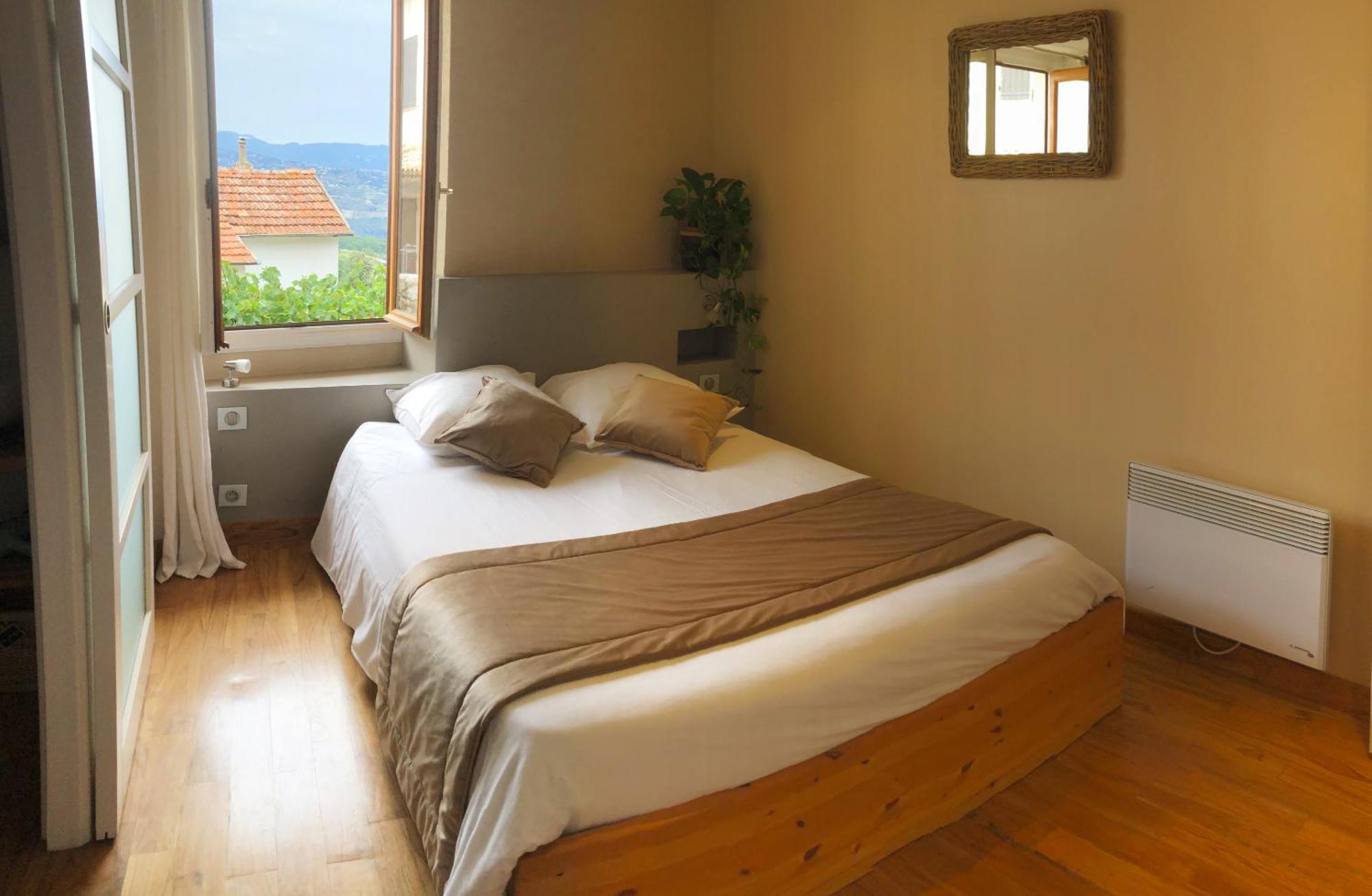เดอะ ฟร็อก เฮาส์ Bed & Breakfast Saint-Jeannet  ห้อง รูปภาพ